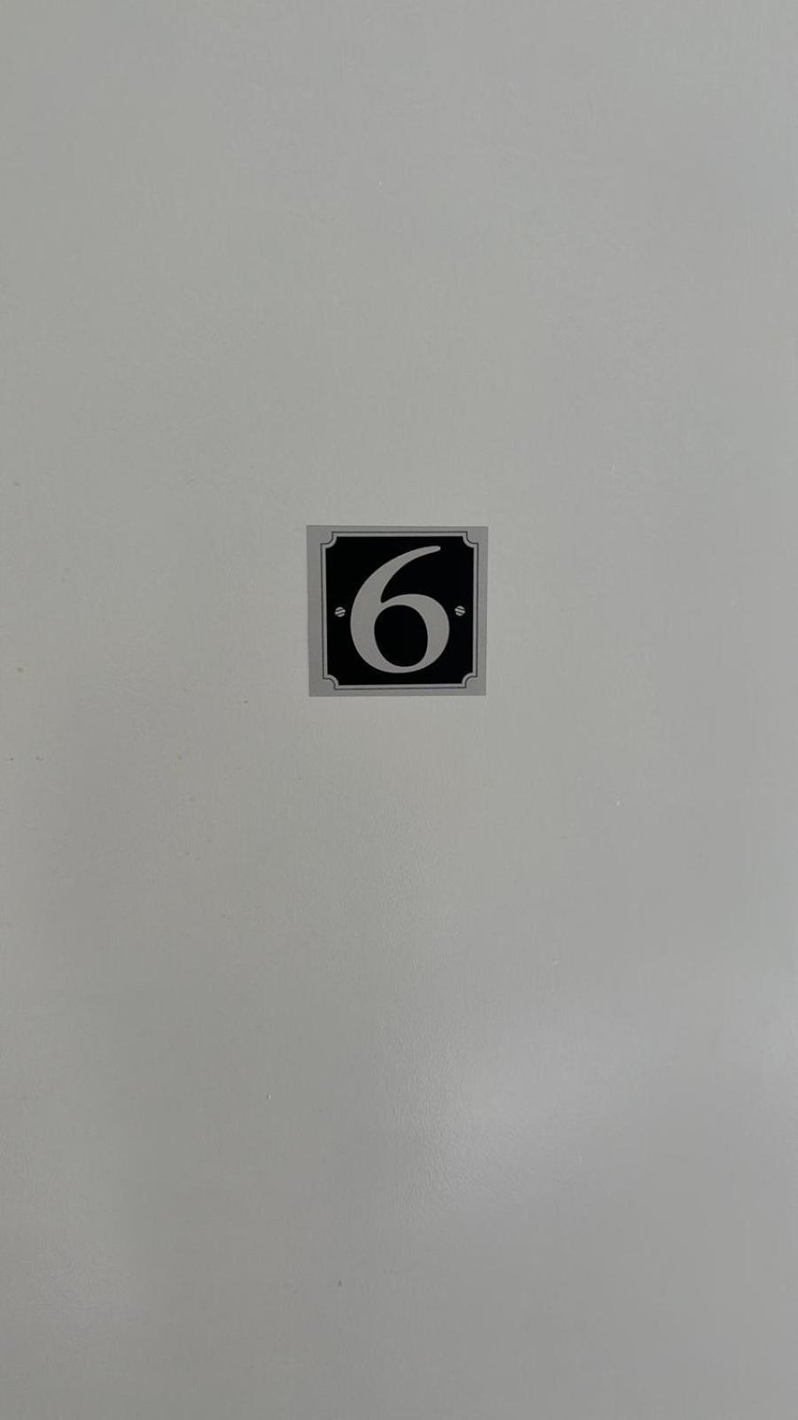 Eyre Square Lane Budget Rooms Galway Bagian luar foto